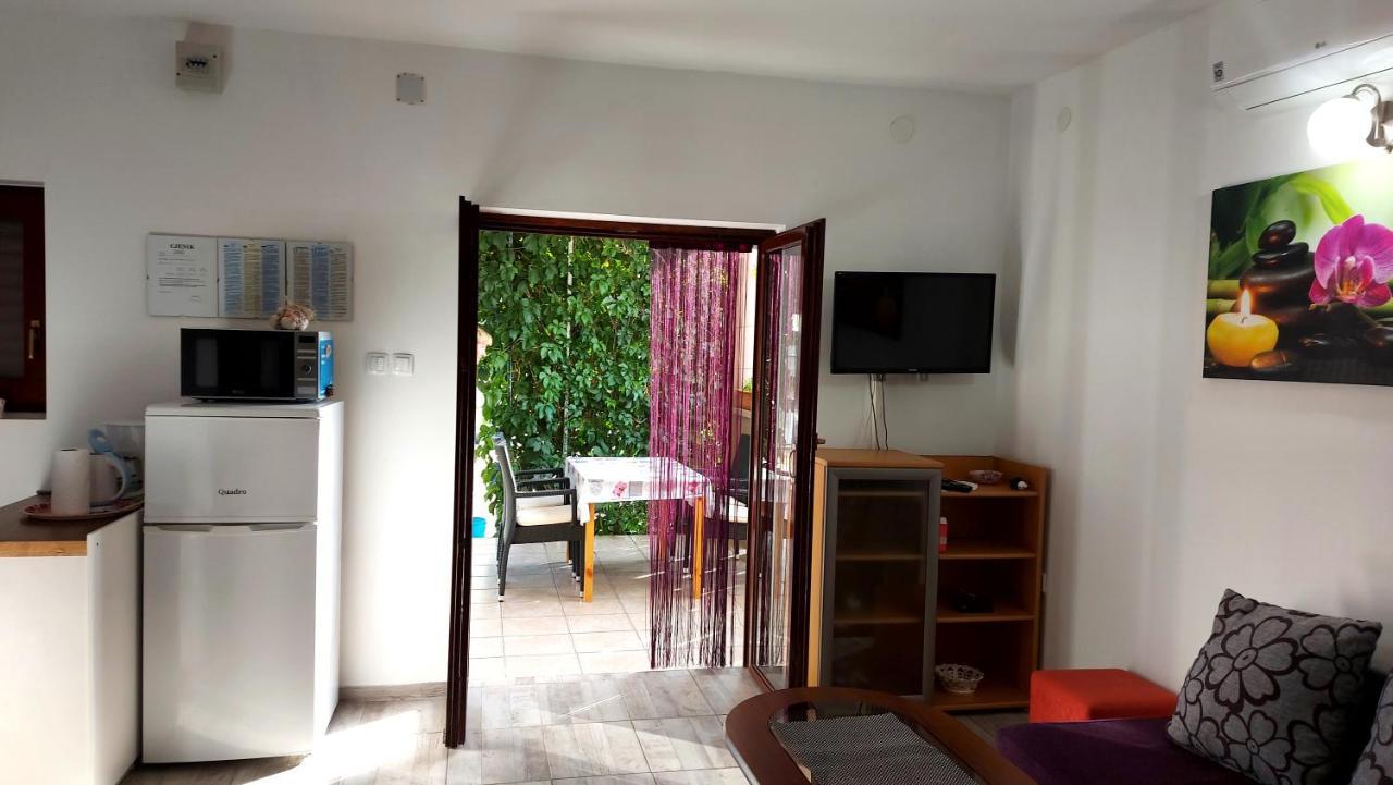 Banoci Apartment Vir